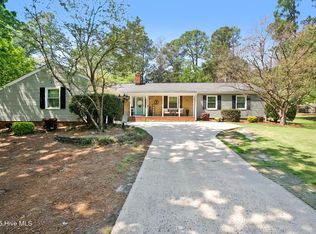 102 Country Club Dr, Rockingham, NC 28379