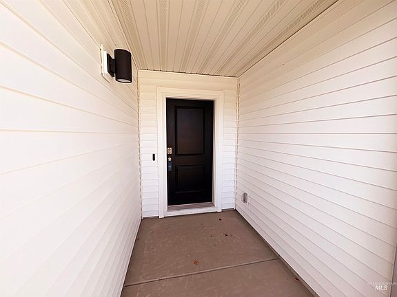 3rd image of 641 S Bangor Way