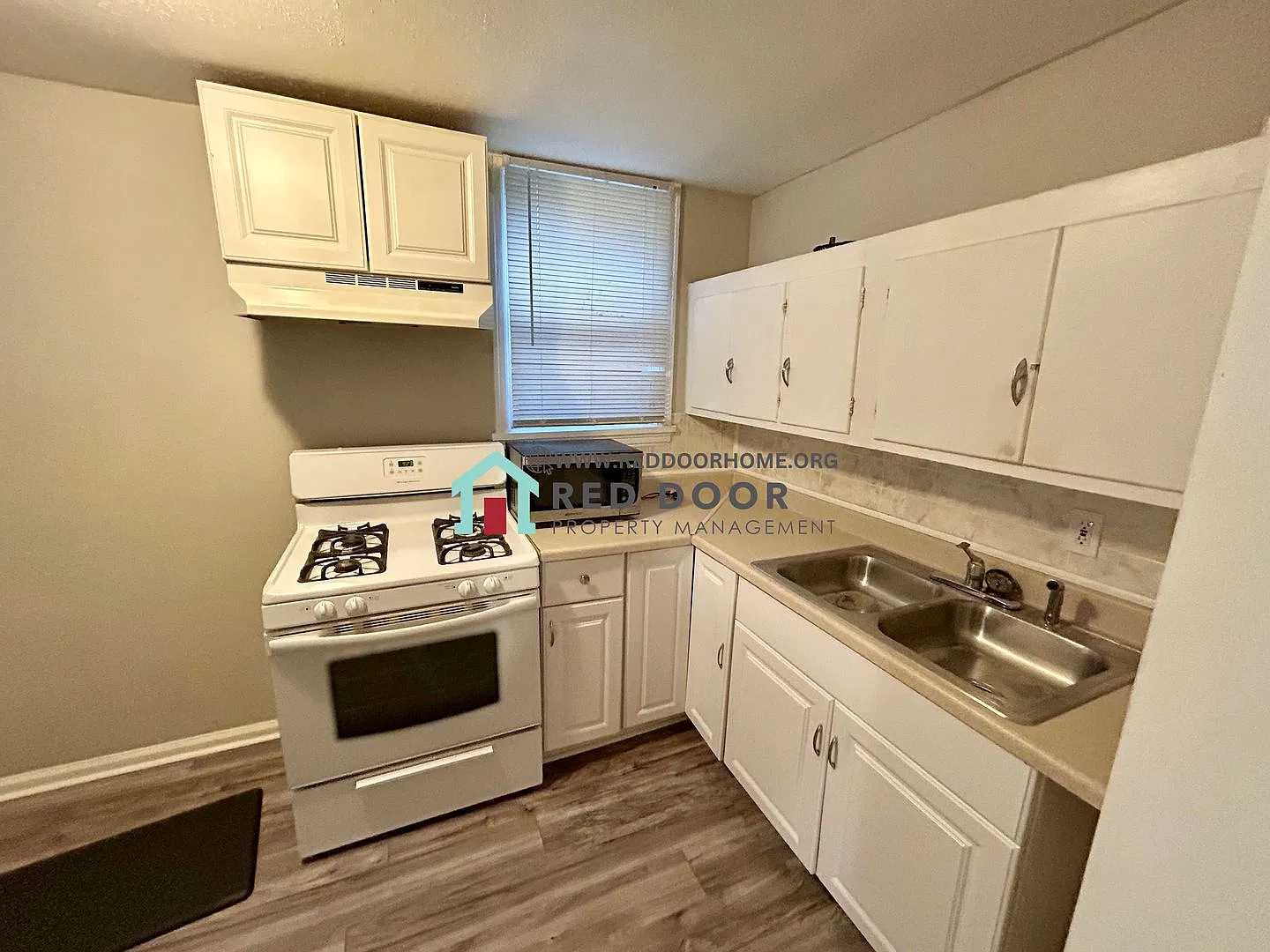 1104 3rd Ave N 2 -E — Photo 3