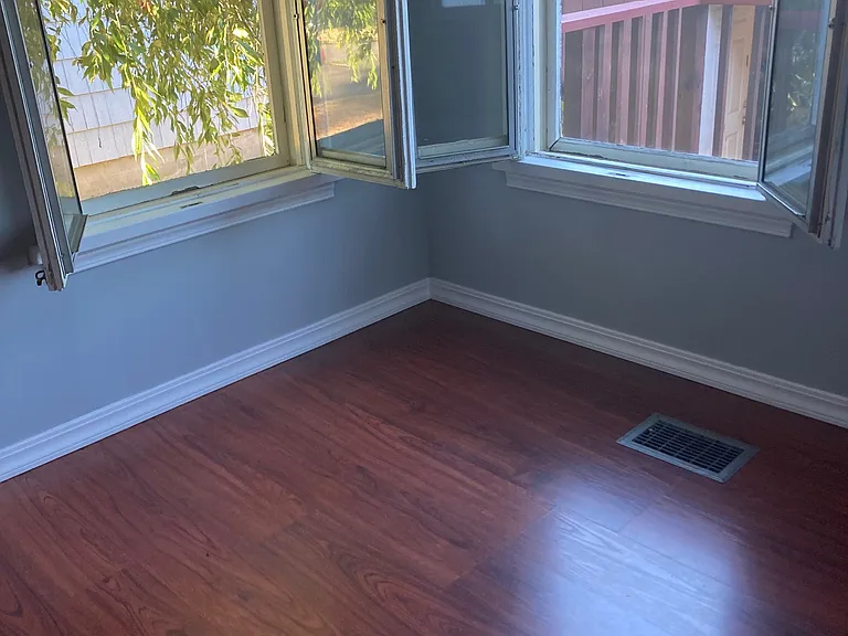 3207 K St — Photo 8