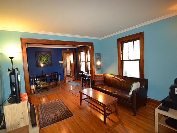 5th image of 2611 Hayes St NE