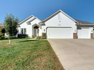 1311 Cannon Valley Dr, Northfield, MN 55057