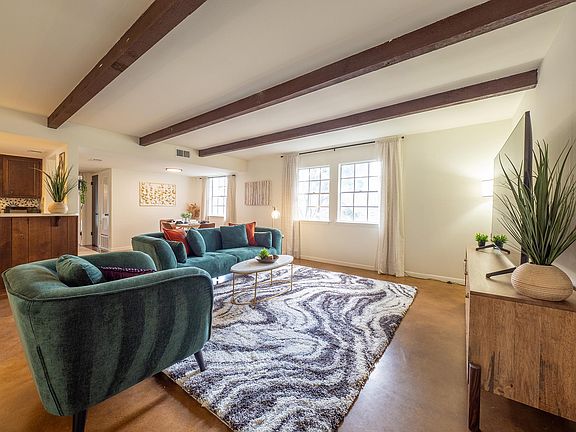 5th image of 1809 Woodland Ave #B