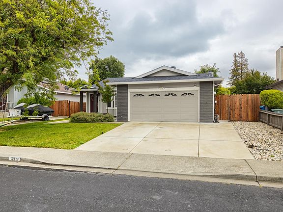 2nd image of 319 Brookdale Drive