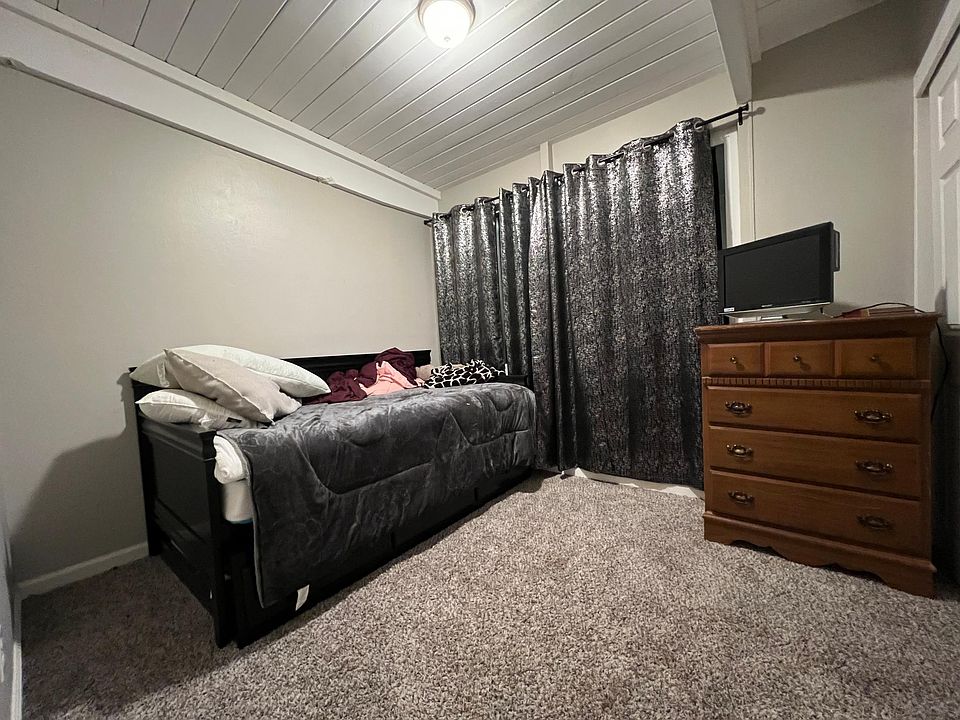 2nd image of 2056 Lance St