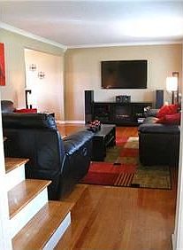 2nd image of 706 E Grandview Blvd