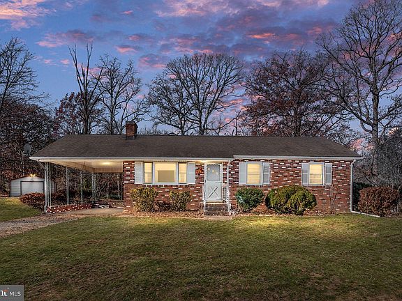 2nd image of 52 Rocky Ln