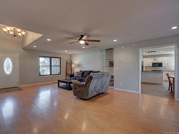 5th image of 10312 S 194 East Ave