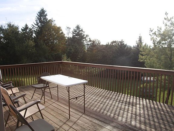 3rd image of 100 Wildflower Dr
