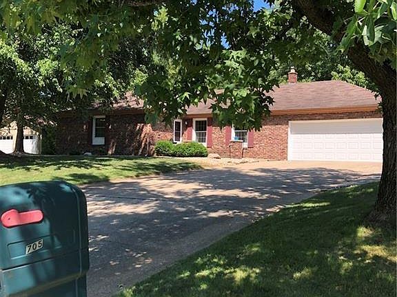 3rd image of 705 Kirkwood Dr