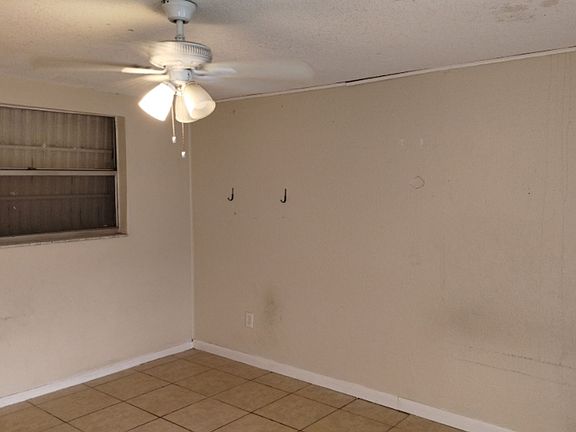 5th image of 7013 Green St