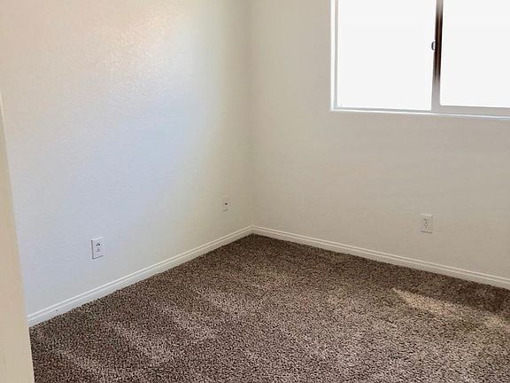 5th image of 5632 Park City Ave