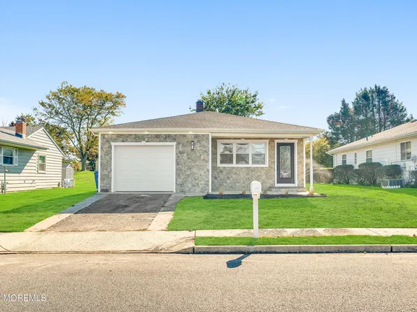 27 Puerto Vallarta Street, Toms River, NJ 08757