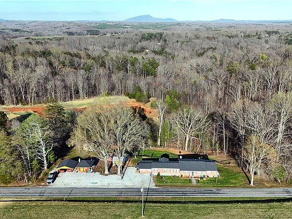 5th image of 4797 Rockford Rd