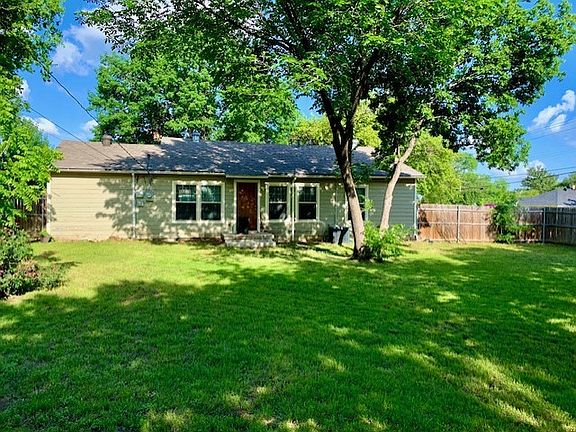 2nd image of 5001 Doyle St