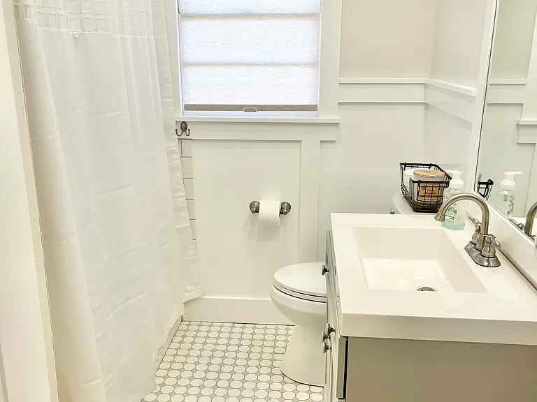 1260 Main St E — Photo 10