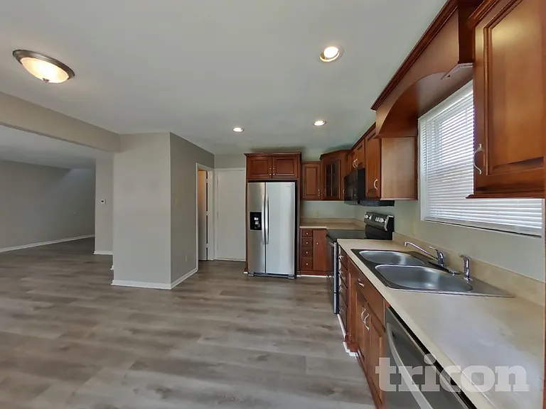 7629 Mansfield Way — Photo 5