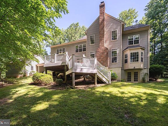 3rd image of 40845 Forest Glen Dr