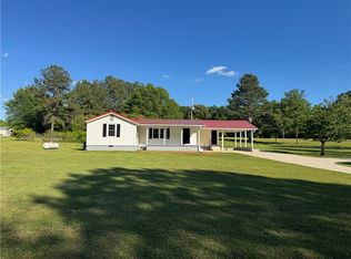 566 W Pine Grove Rd, Fair Play, SC 29643