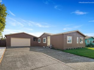 652 NW Donahoo St, McMinnville, OR 97128