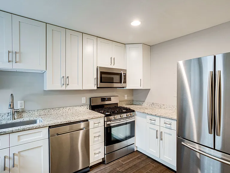 2684 Bowen Rd SE — Photo 7