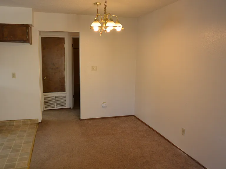 2740-44 S Sallee St — Photo 3