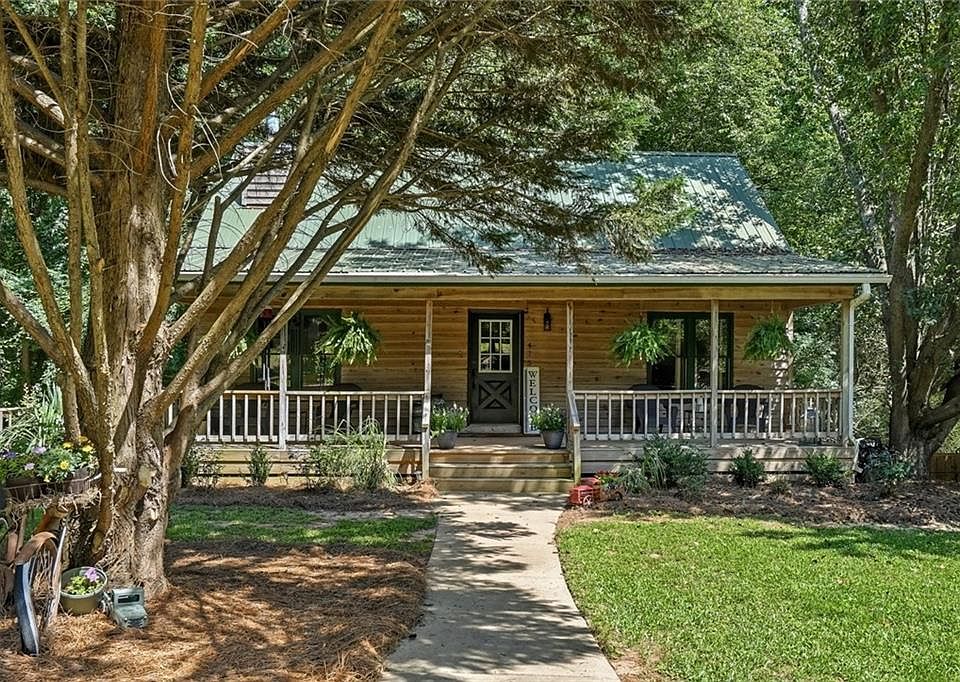 1st image of 475 Pendergrass Rd