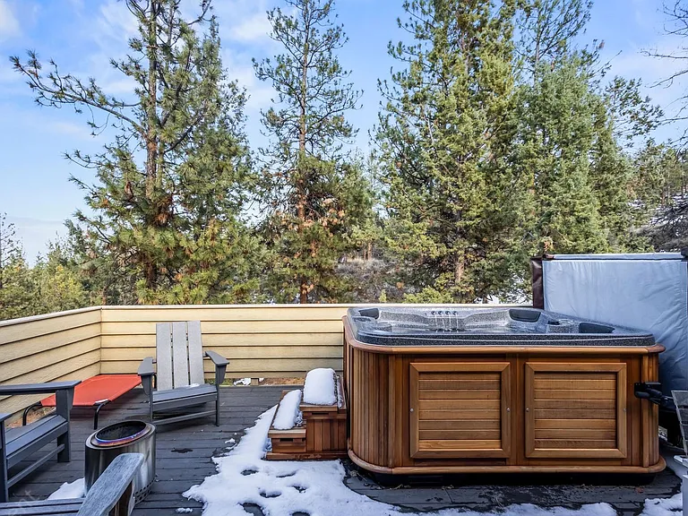1955 NW Brogan — Photo 33