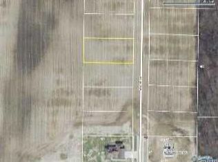 1213 Apache Dr, Wauseon, OH 43567