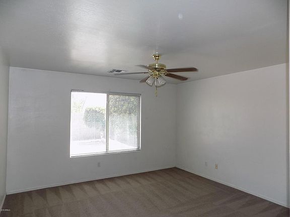 4th image of 10755 W Edgemont Ave