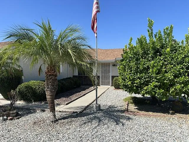 781 Somerset Ct — Photo 1
