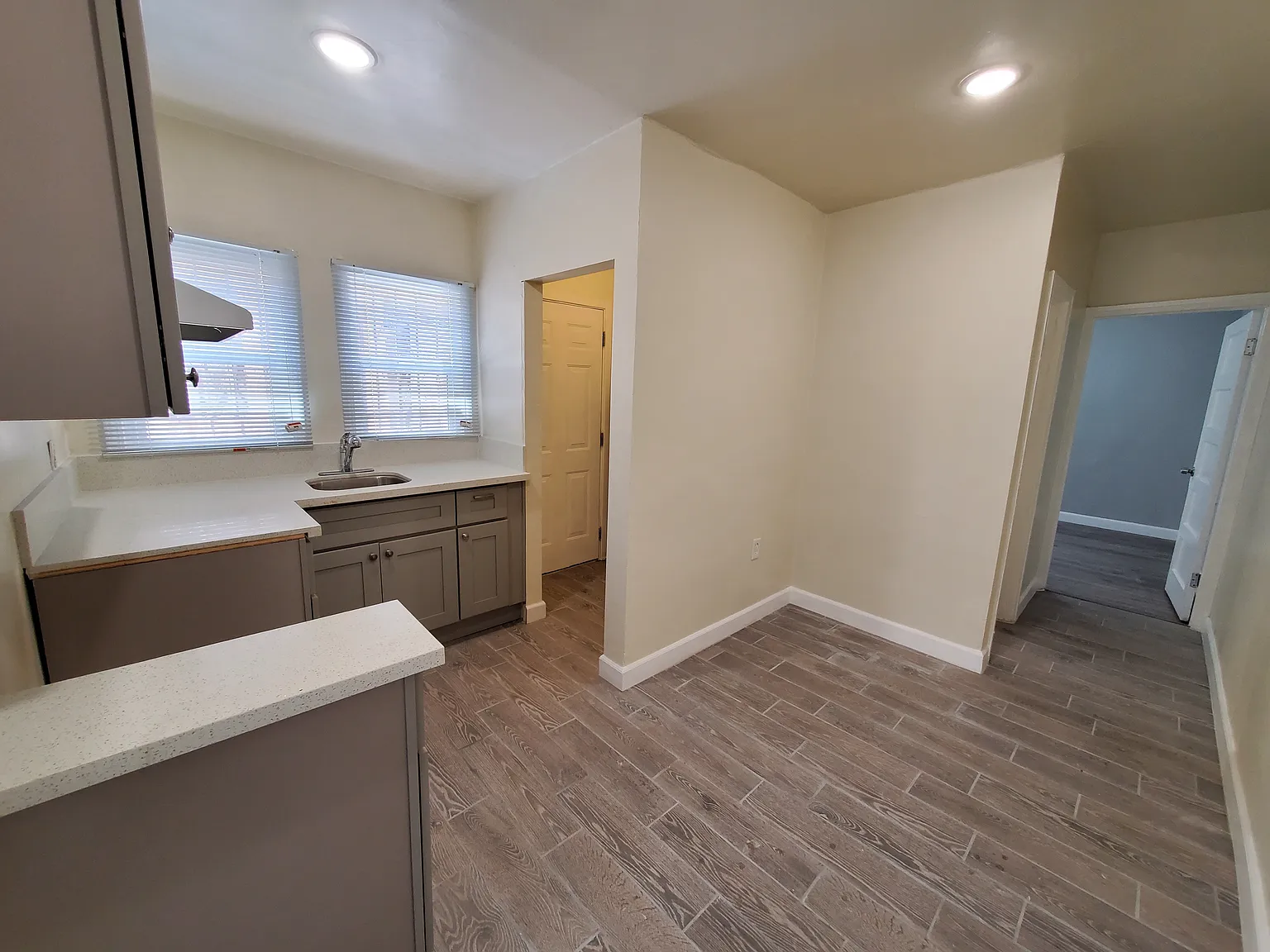 1 bed, 700 sqft, $1,850 — Photo 2