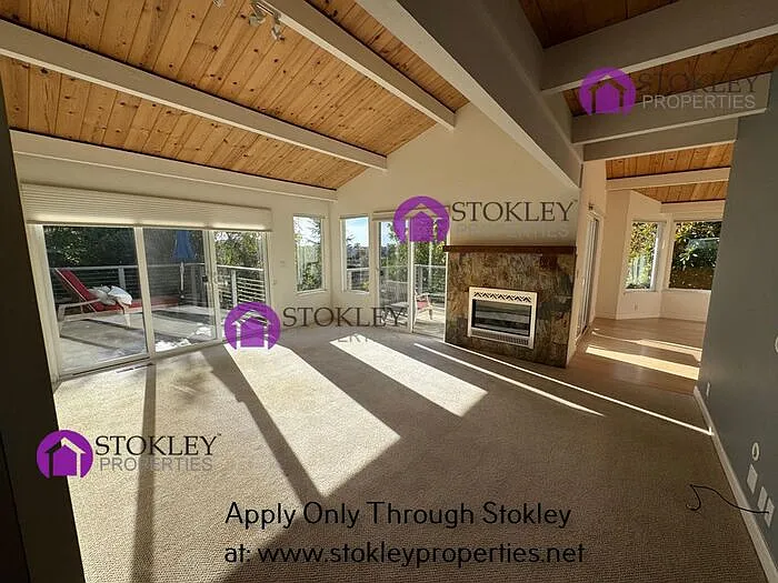 155 Farallon Ct — Photo 11