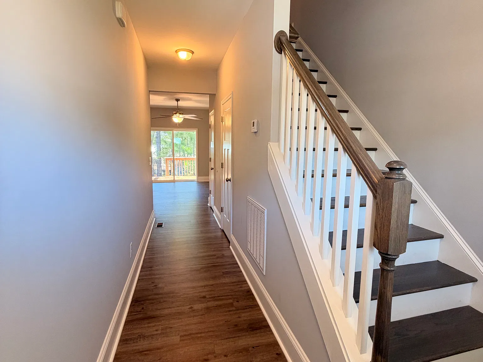 3 bed, 2.5 bath, 1750 sqft, $1,800 — Photo 3
