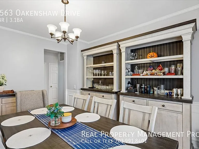 9563 Oakenshaw Dr — Photo 11