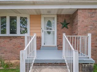 410 Rosebriar Dr, Glenshaw, PA 15116