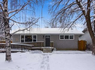 527 N Athlone Rd SE, Calgary, AB T2H 1V8