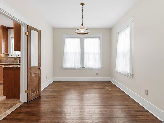 5th image of 3334 Hyacinth Ave