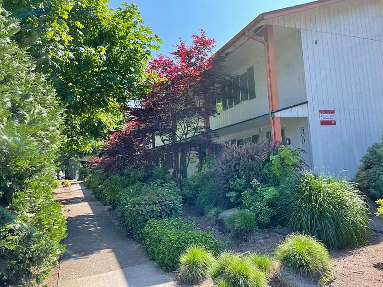 500 Jefferson St #8 — Photo 6