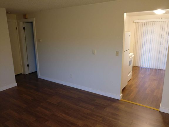 5th image of 5908 112th St E #14