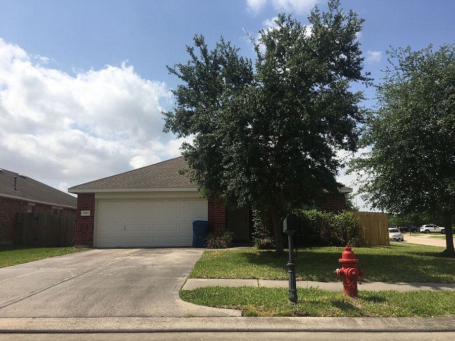 1st image of 15902 Sonoma Park Dr
