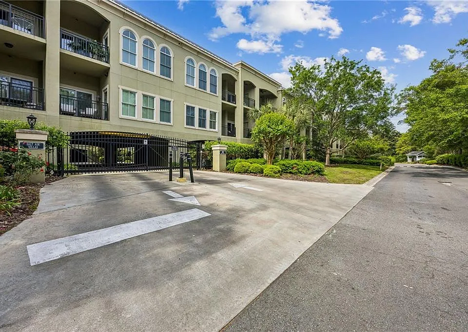 150 Salt Air Dr #303