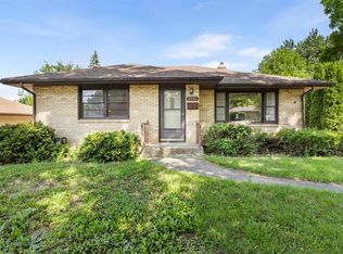 2336 Wisconsin Rd, Rockford, IL 61108