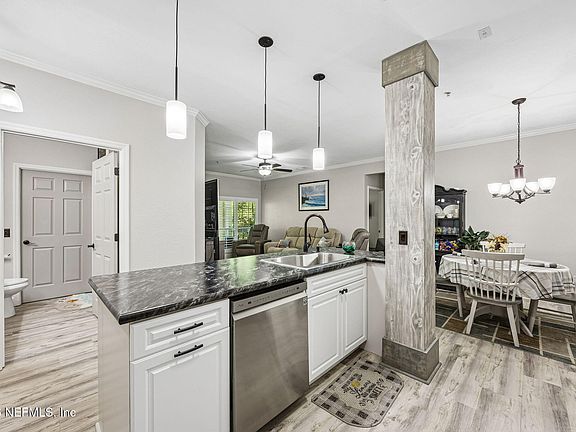 2nd image of 7800 POINT MEADOWS Drive #413