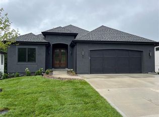 7206 Westgate St, Shawnee, KS 66216