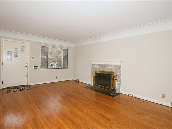 2nd image of 2631 Pancoast Ave