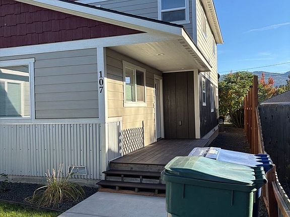 4th image of 105 & 107 W 10th Ave #A99665cb8