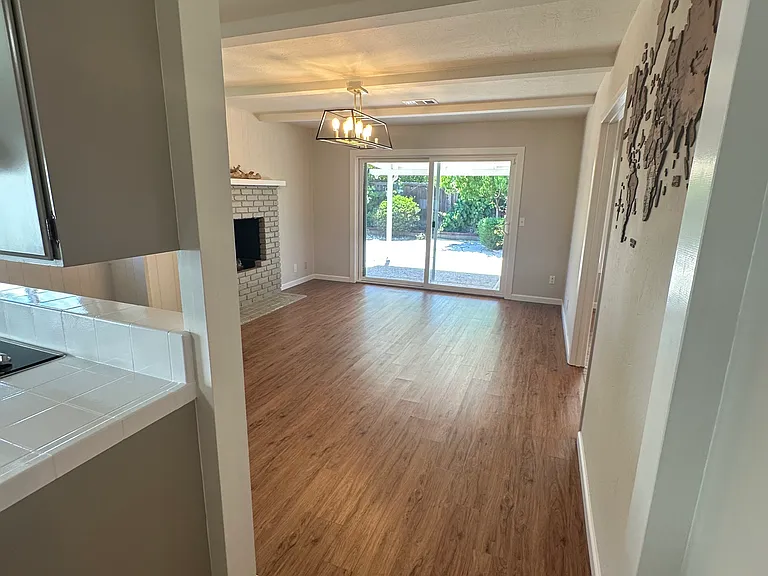 1864 Orangetree Ln — Photo 8