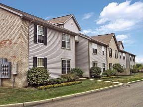 2nd image of 766 Northwest Blvd