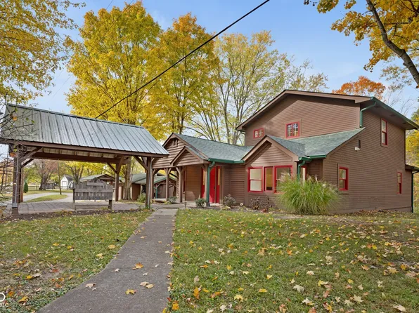 9562 N Gasburg Rd, Mooresville, IN 46158